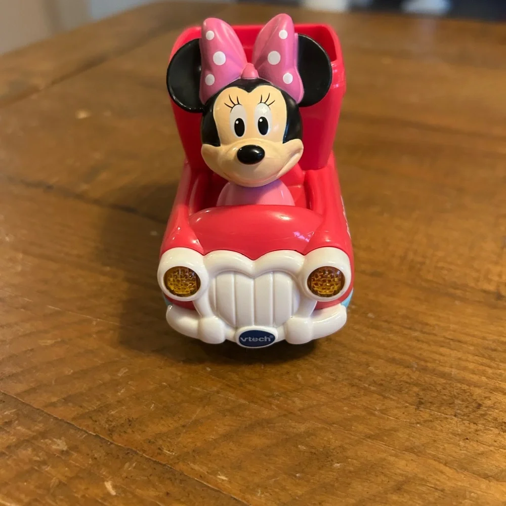Disney Vtech GoGo Smart Wheels Minnie Mouse Talking Ice Cream Truck as is. Works
